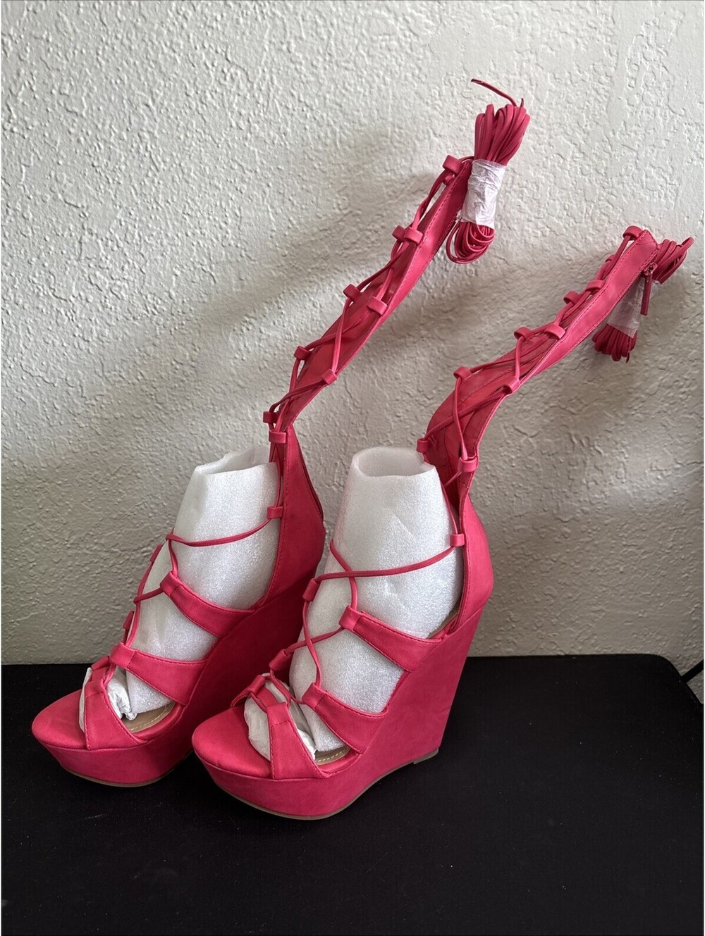 Breckelles Pink Gladiator Platform Sandals Heels Size 6.5